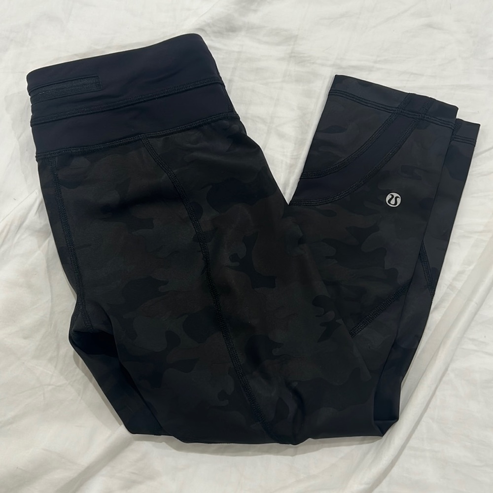 Lululemon Camo Crop Leggings